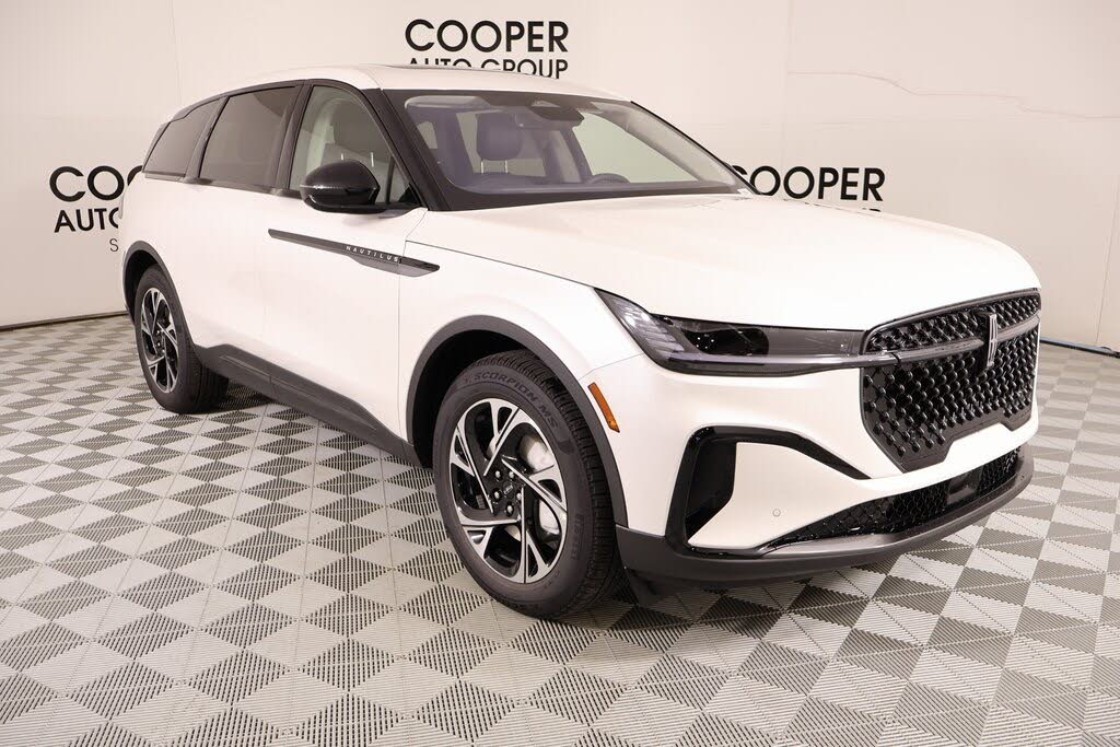 2026 Lincoln Nautilus Hybrid Premiere AWD