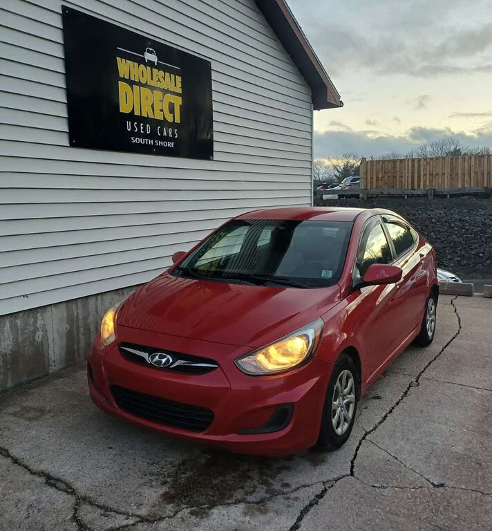 2014 Hyundai Accent L Sedan FWD