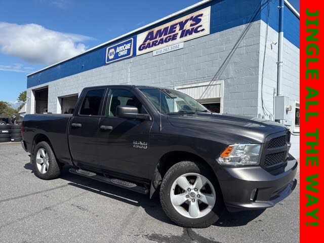 2016 RAM 1500 Express Quad Cab 4WD