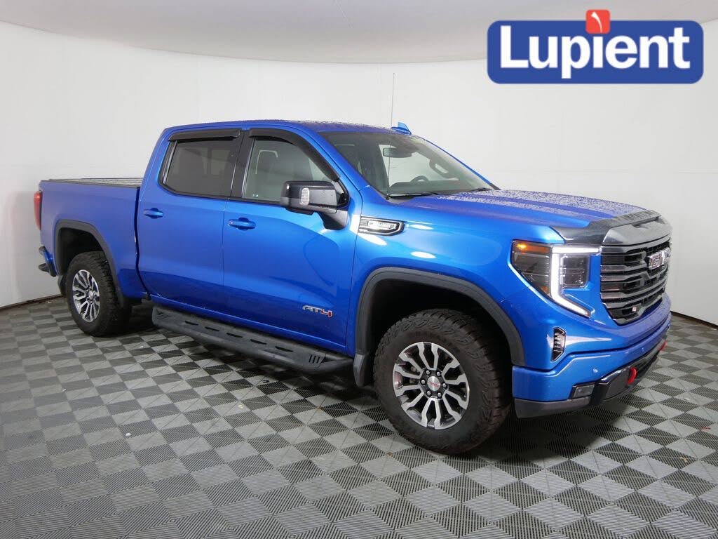2023 GMC Sierra 1500 AT4 Crew Cab 4WD