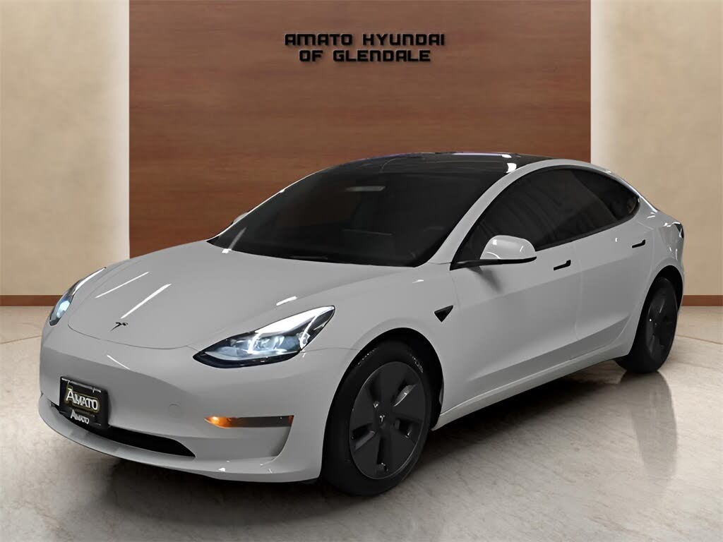 2023 Tesla Model 3 RWD