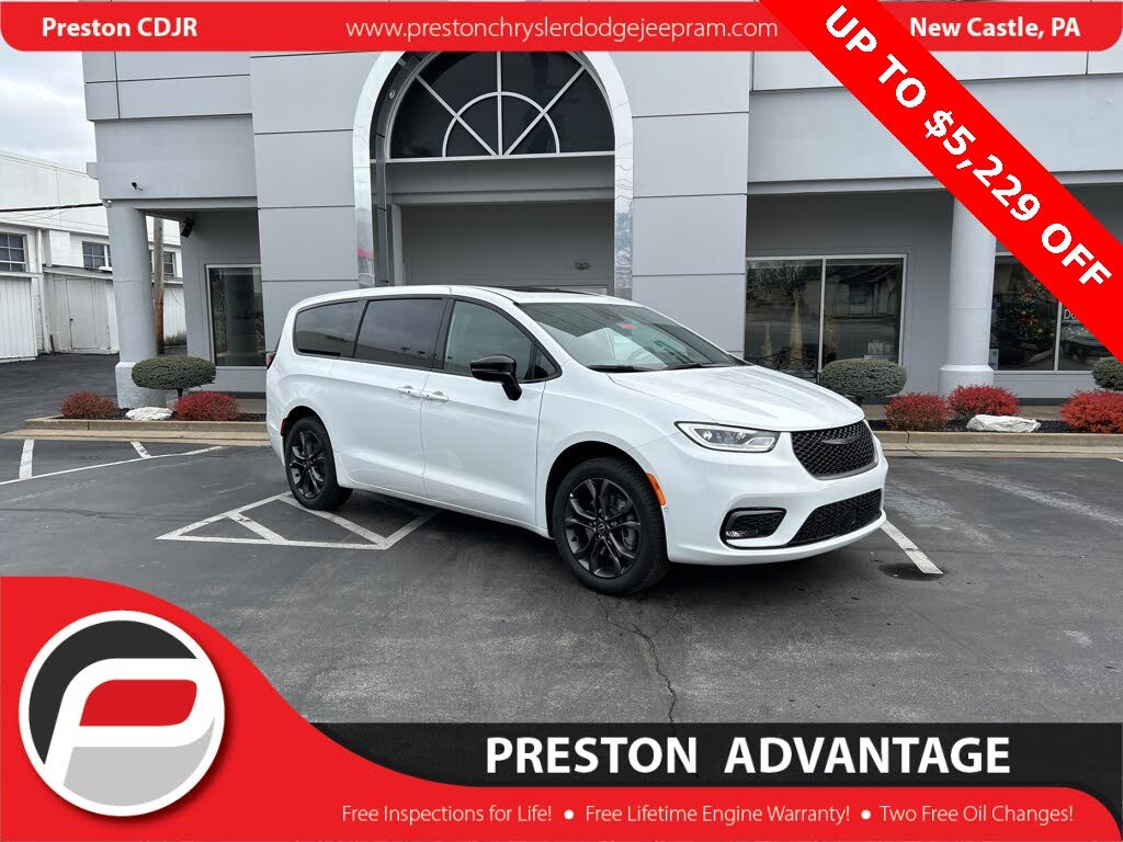 2026 Chrysler Pacifica Select AWD