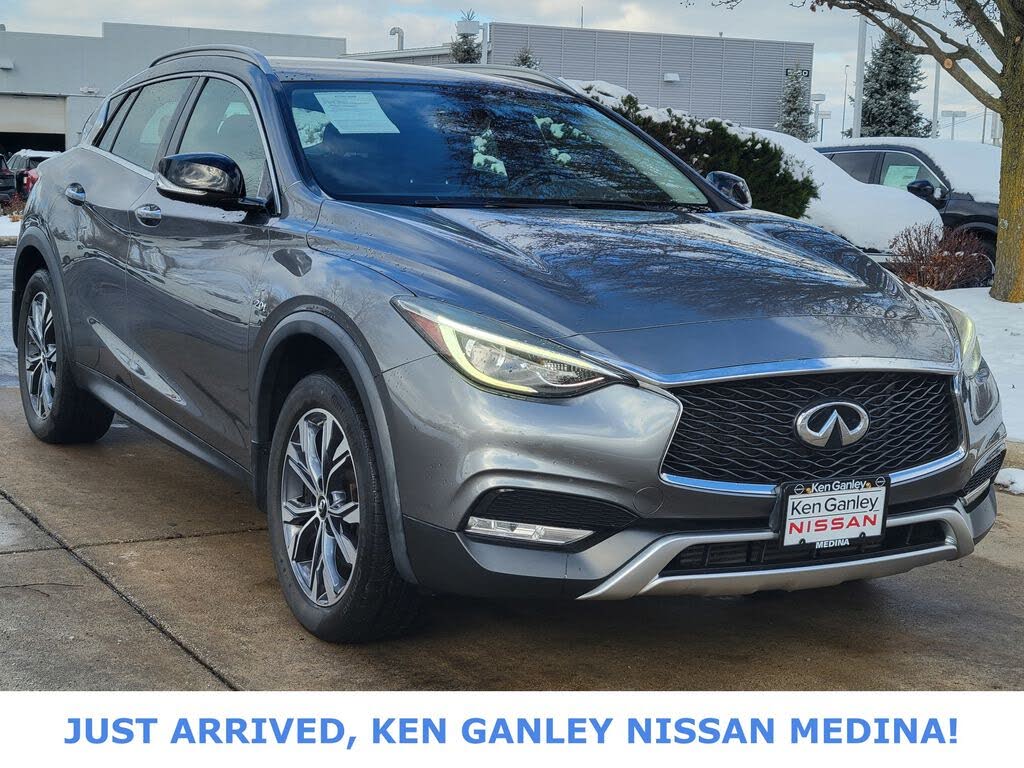 2018 INFINITI QX30 Premium AWD