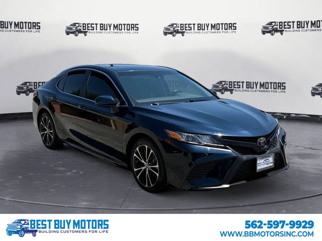 2018 Toyota Camry SE