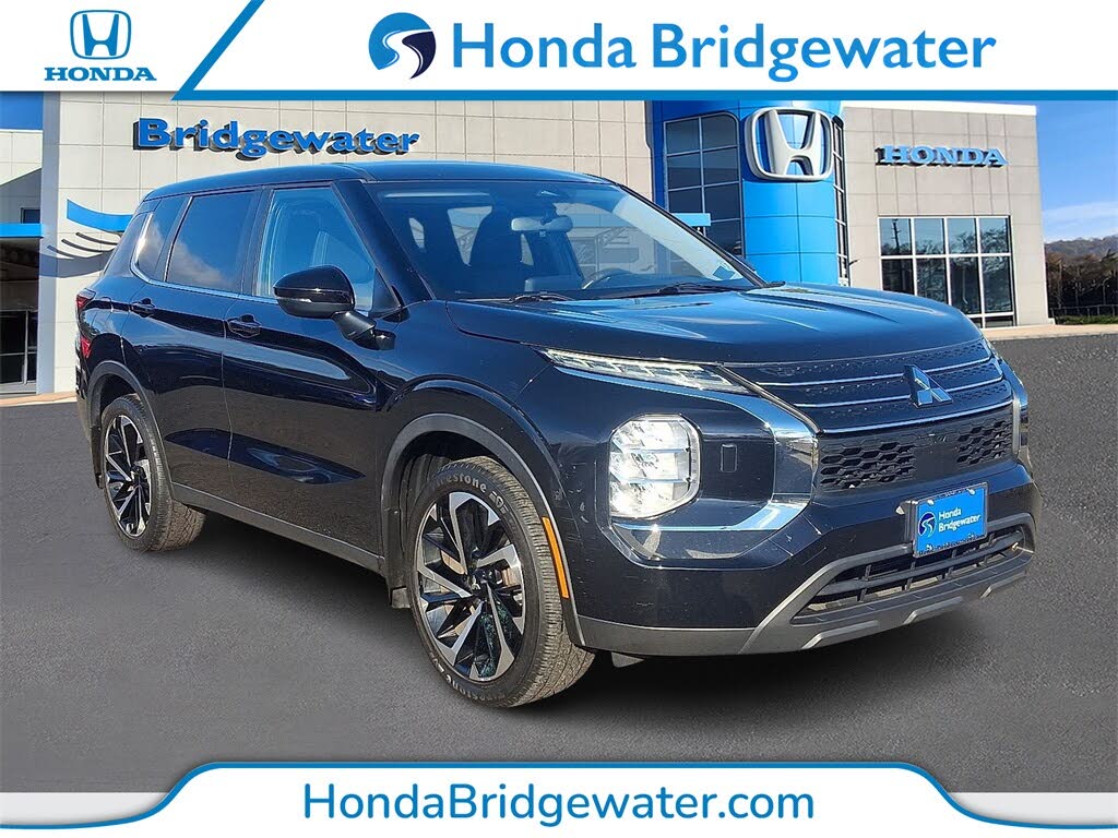 2022 Mitsubishi Outlander ES S-AWC