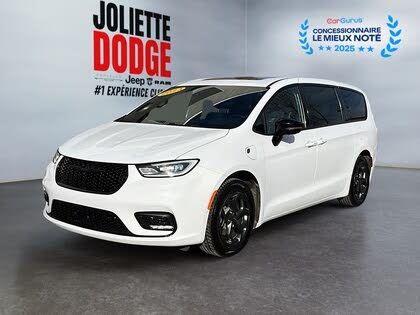 2023 Chrysler Pacifica Hybrid Limited FWD