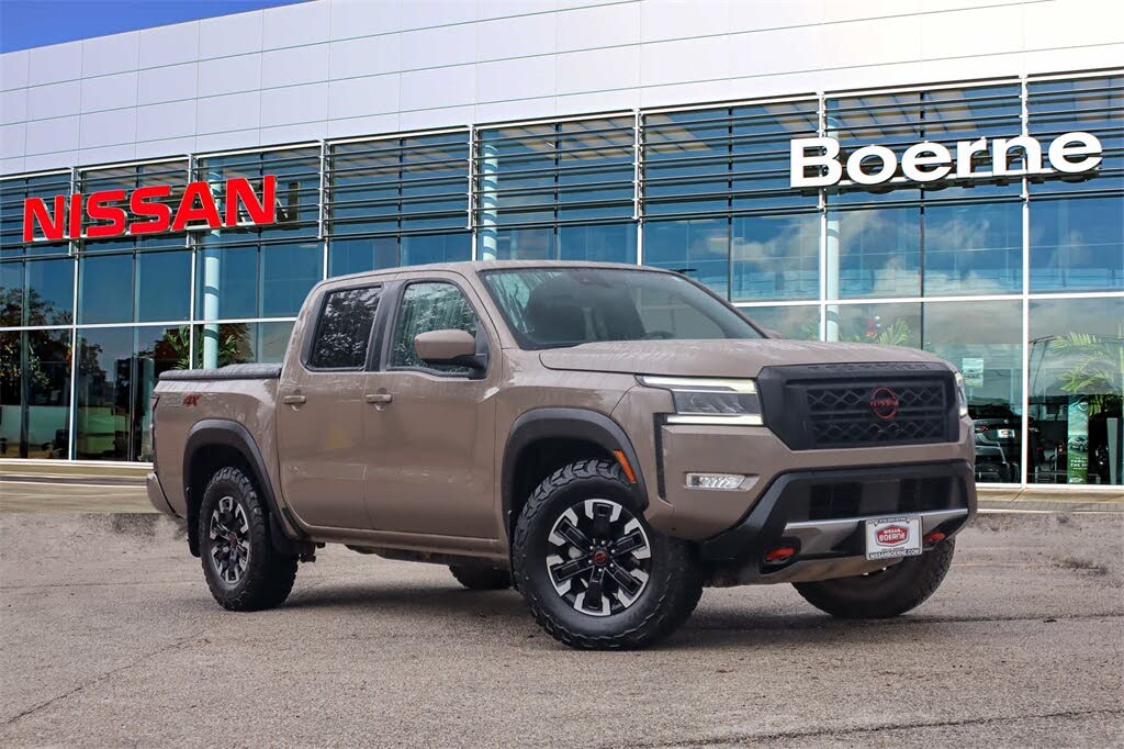 2024 Nissan Frontier PRO-4X Crew Cab 4WD