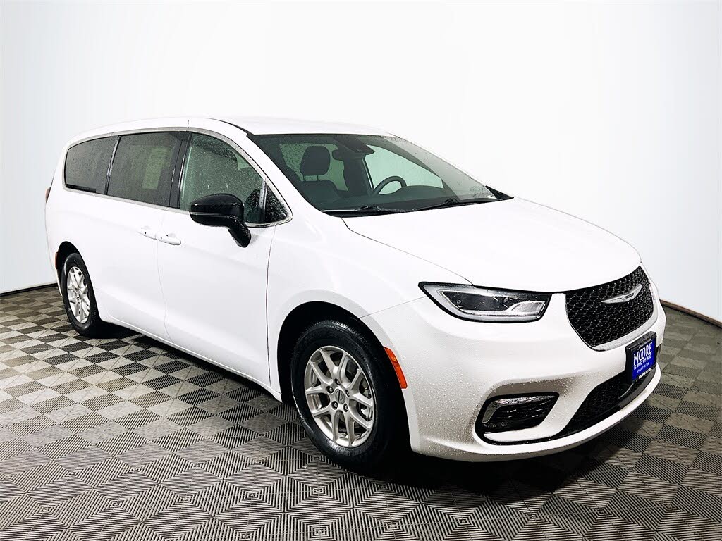 2025 Chrysler Pacifica Select FWD
