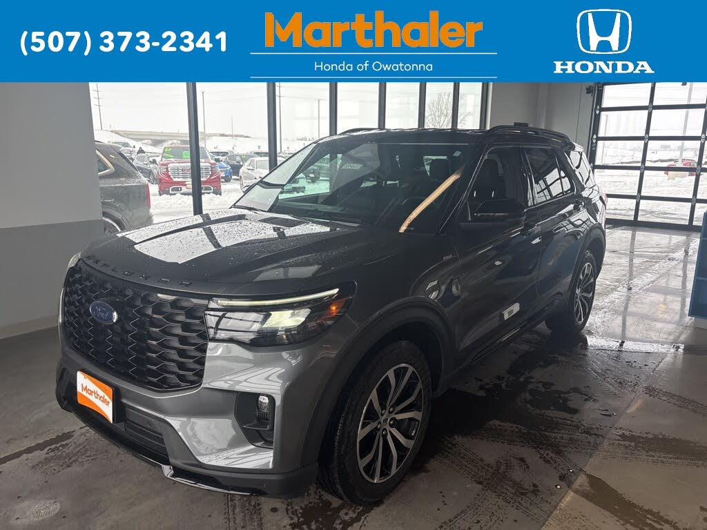 2025 Ford Explorer ST-Line AWD