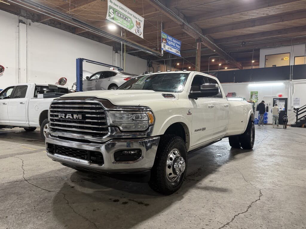 2019 RAM 3500 Laramie Longhorn Crew Cab LB DRW 4WD