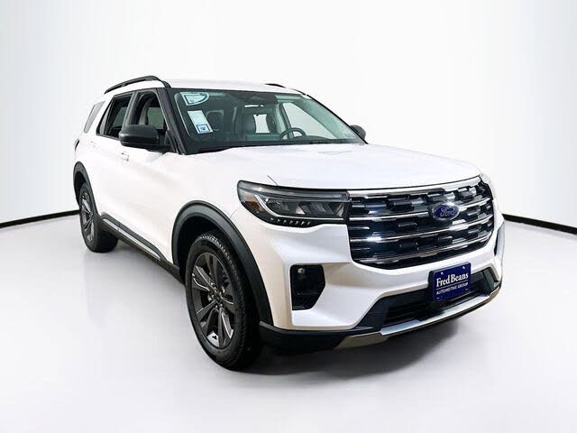 2025 Ford Explorer Active AWD
