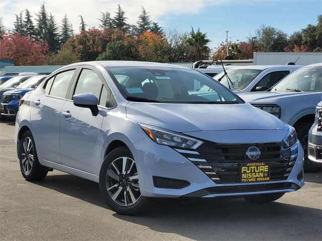 2025 Nissan Versa SV FWD