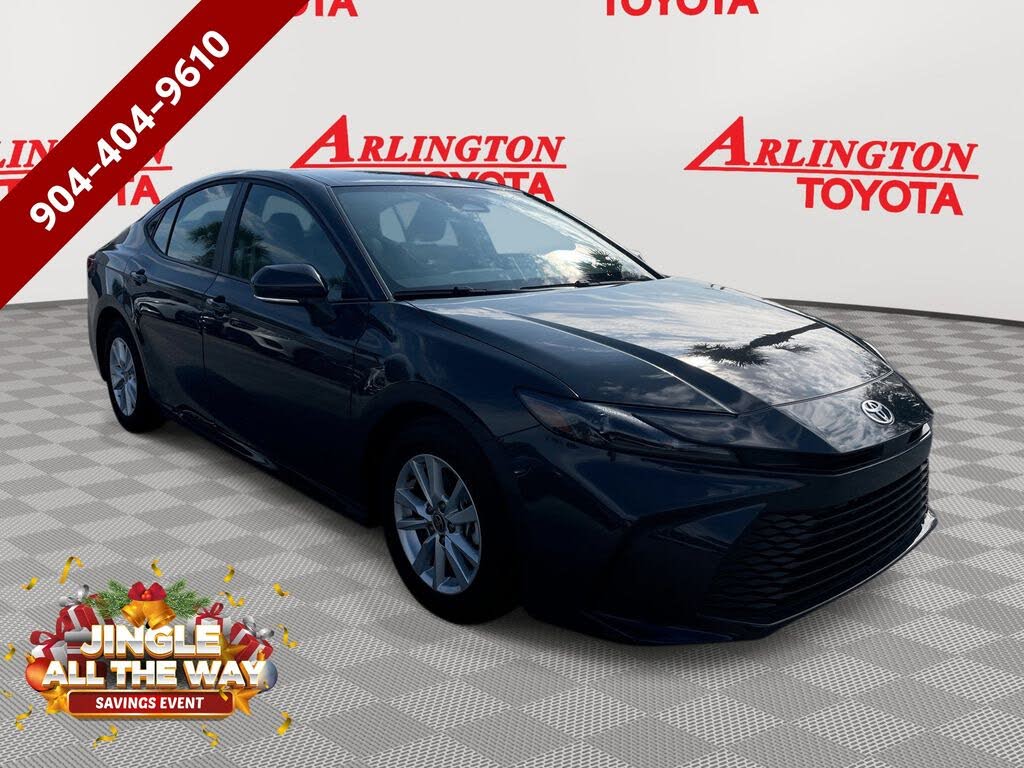 2025 Toyota Camry LE FWD