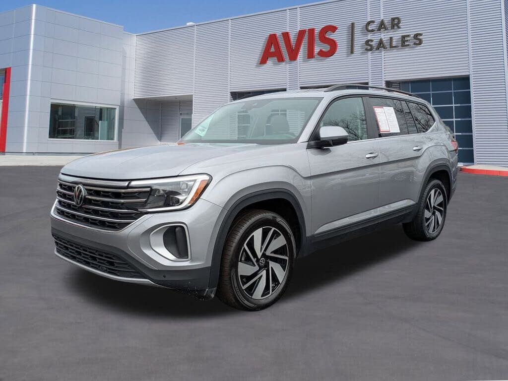 2025 Volkswagen Atlas SE FWD with Technology