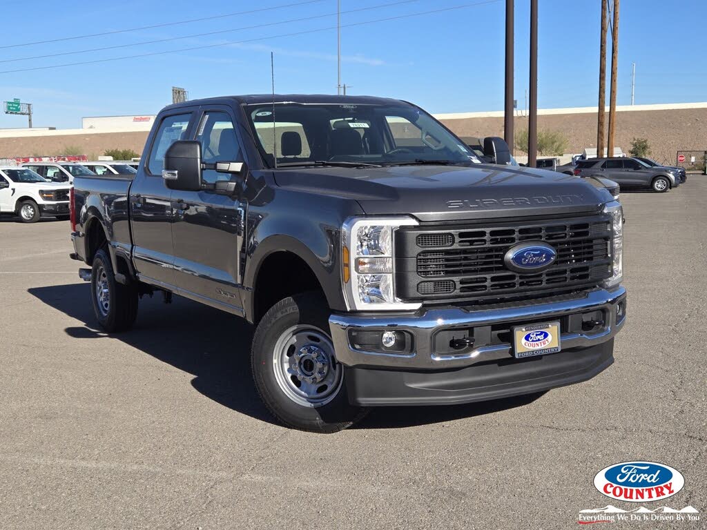 2026 Ford F-250 Super Duty XL Crew Cab 4WD
