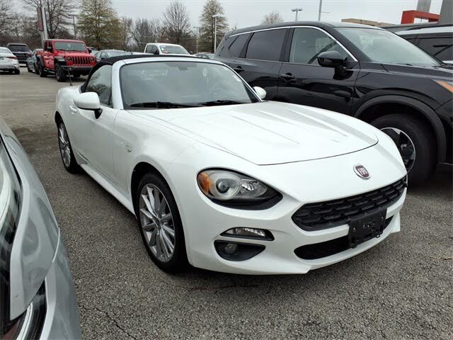 2017 FIAT 124 Spider Lusso RWD