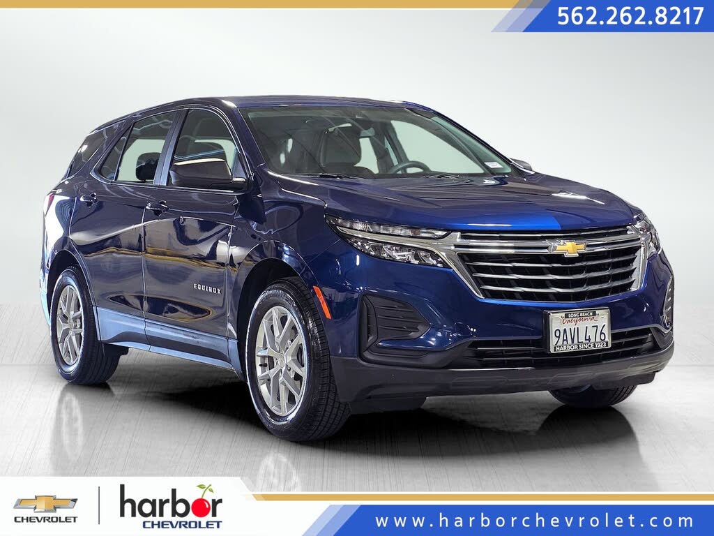 2022 Chevrolet Equinox LS FWD with 1LS