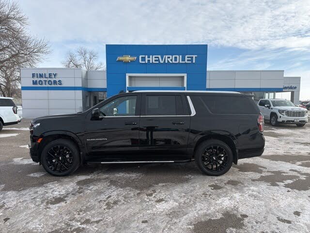 2024 Chevrolet Suburban LS 4WD