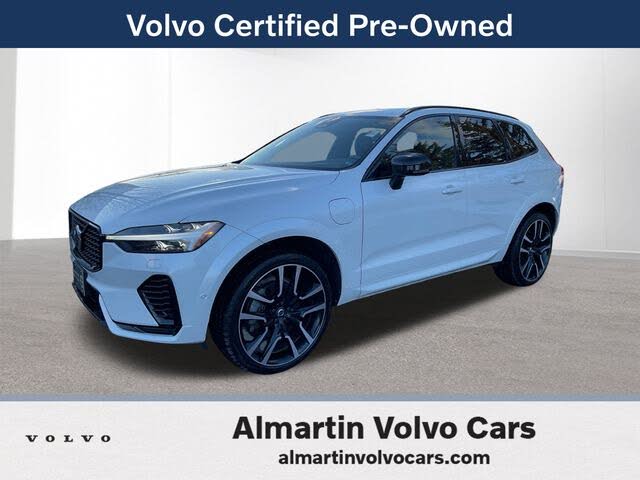 2024 Volvo XC60 Recharge T8 Ultimate Dark Theme eAWD