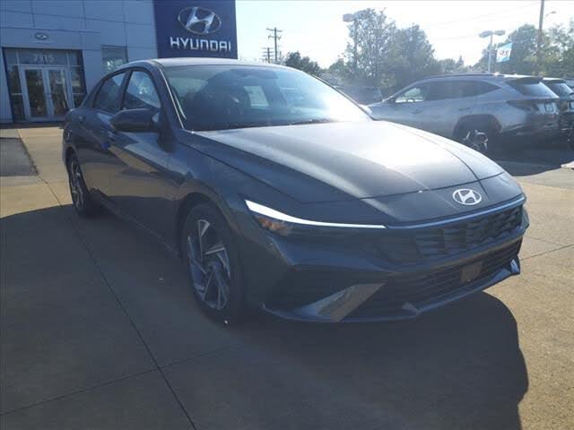 2025 Hyundai Elantra SEL Convenience FWD