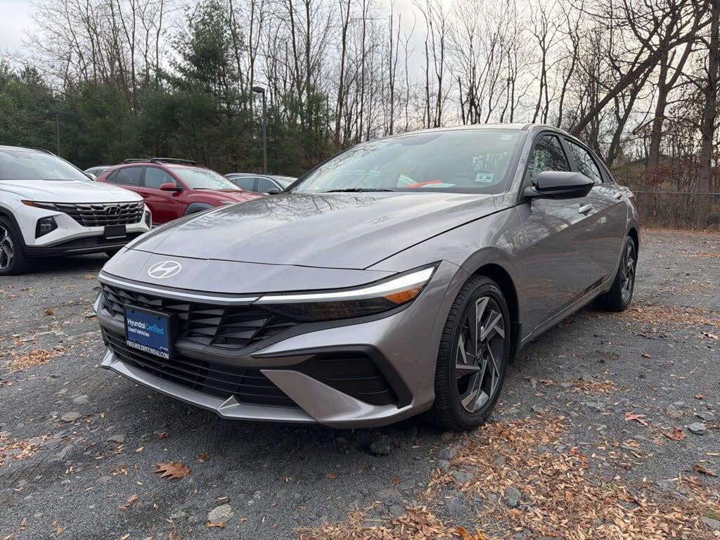 2025 Hyundai Elantra SEL Sport FWD