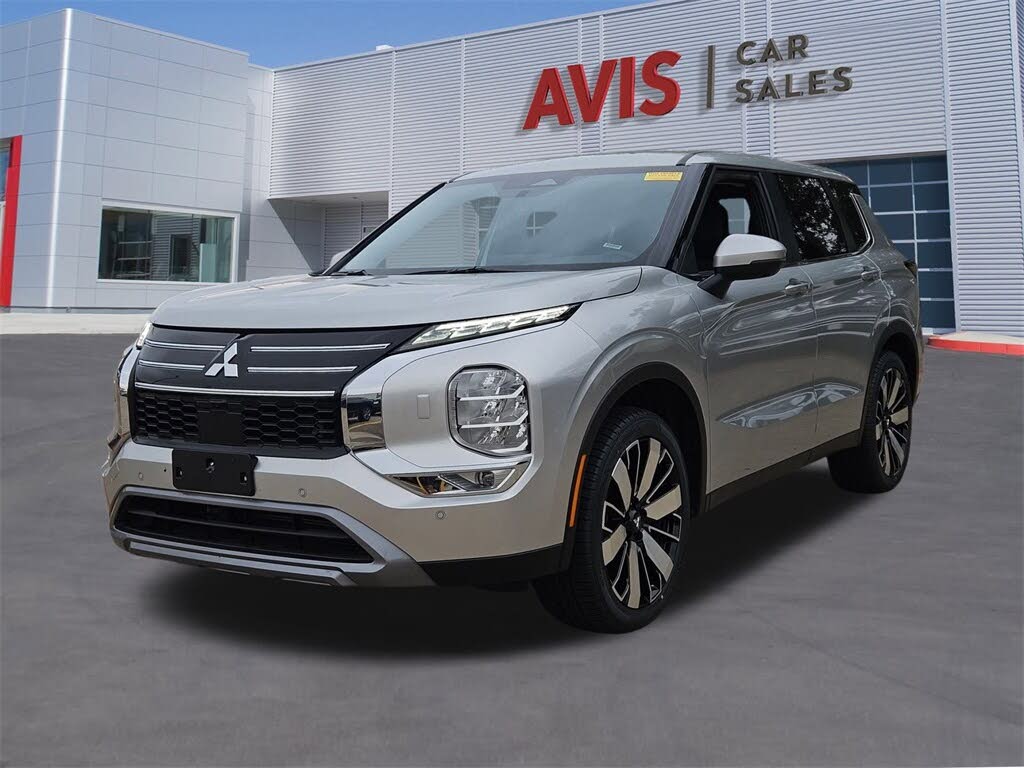 2025 Mitsubishi Outlander SE FWD