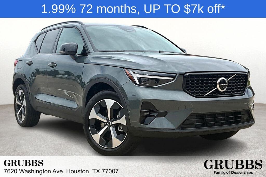 2026 Volvo XC40 B5 Plus AWD