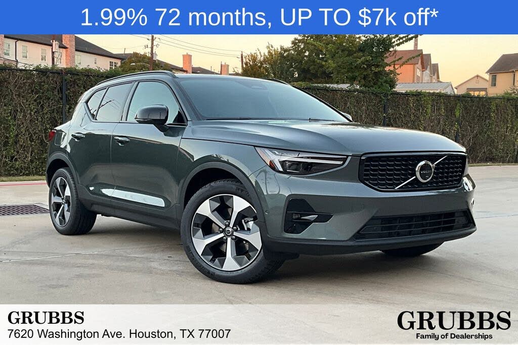 2026 Volvo XC40 B5 Plus AWD