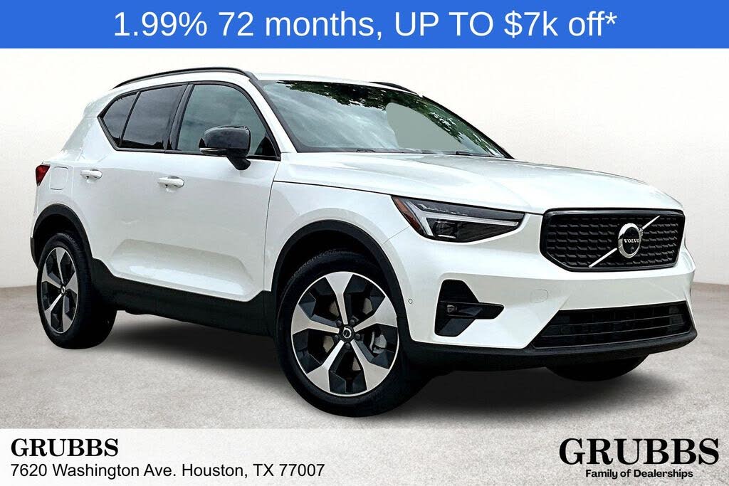2026 Volvo XC40 B5 Plus AWD