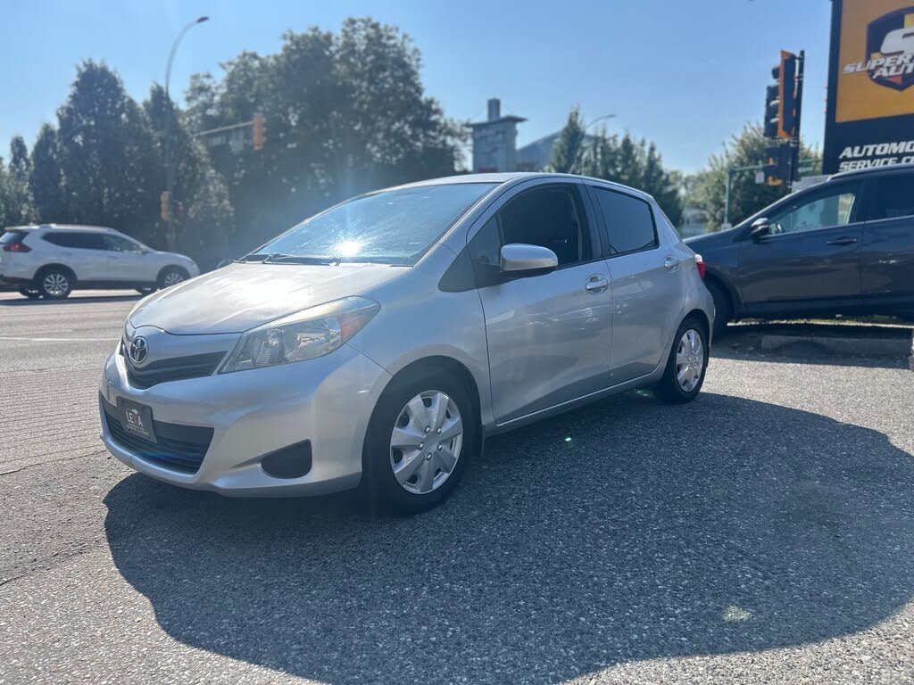 2012 Toyota Yaris LE 2dr Hatchback