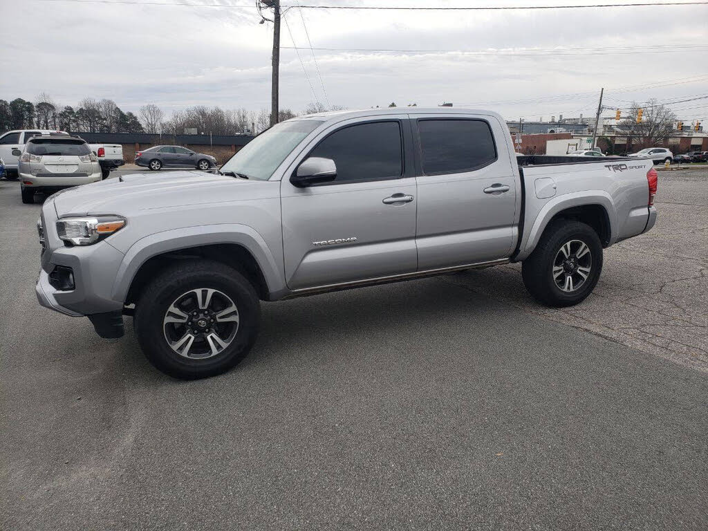2017 Toyota Tacoma TRD Sport V6 Double Cab RWD