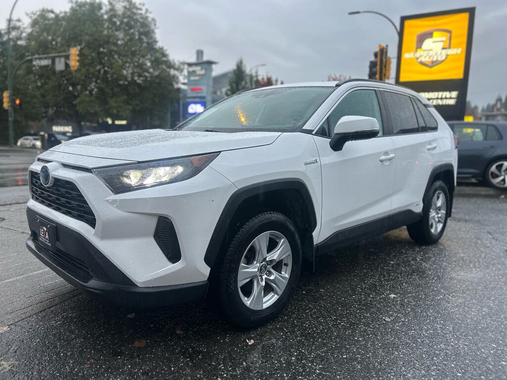 Toyota RAV4 Hybrid LE AWD 2019