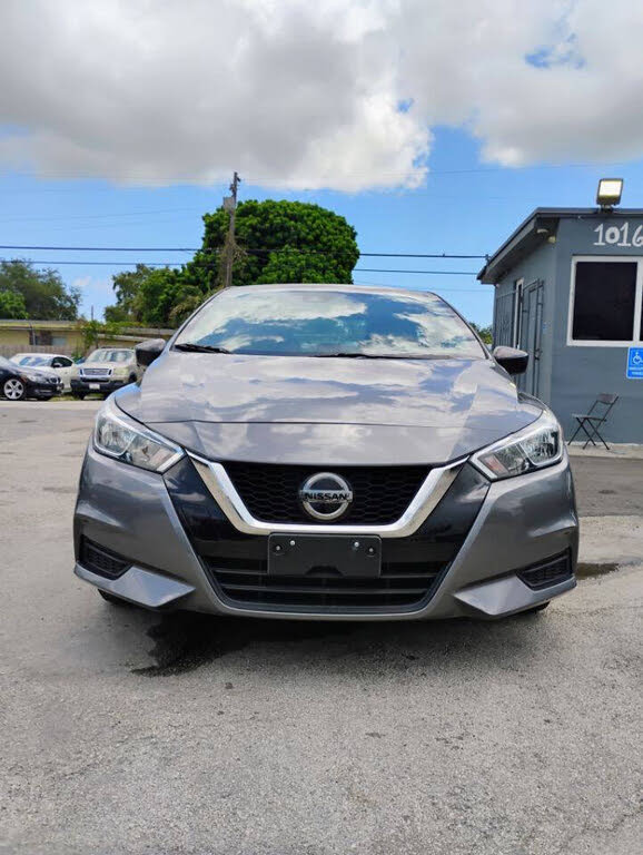 2020 Nissan Versa S FWD