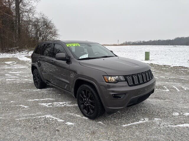 2021 Jeep Grand Cherokee Laredo 4WD