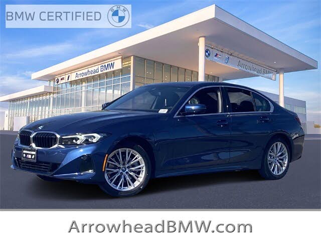 2024 BMW 3 Series 330e Hybrid Plug-in RWD