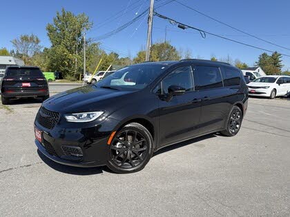 Chrysler Pacifica Limited FWD 2024