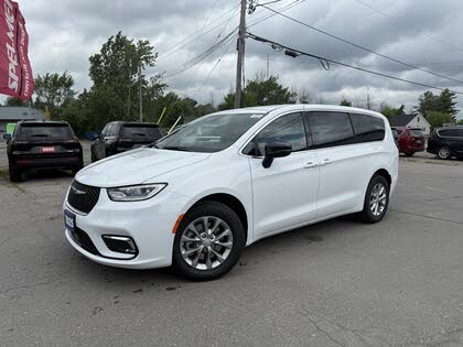 2025 Chrysler Pacifica Select AWD