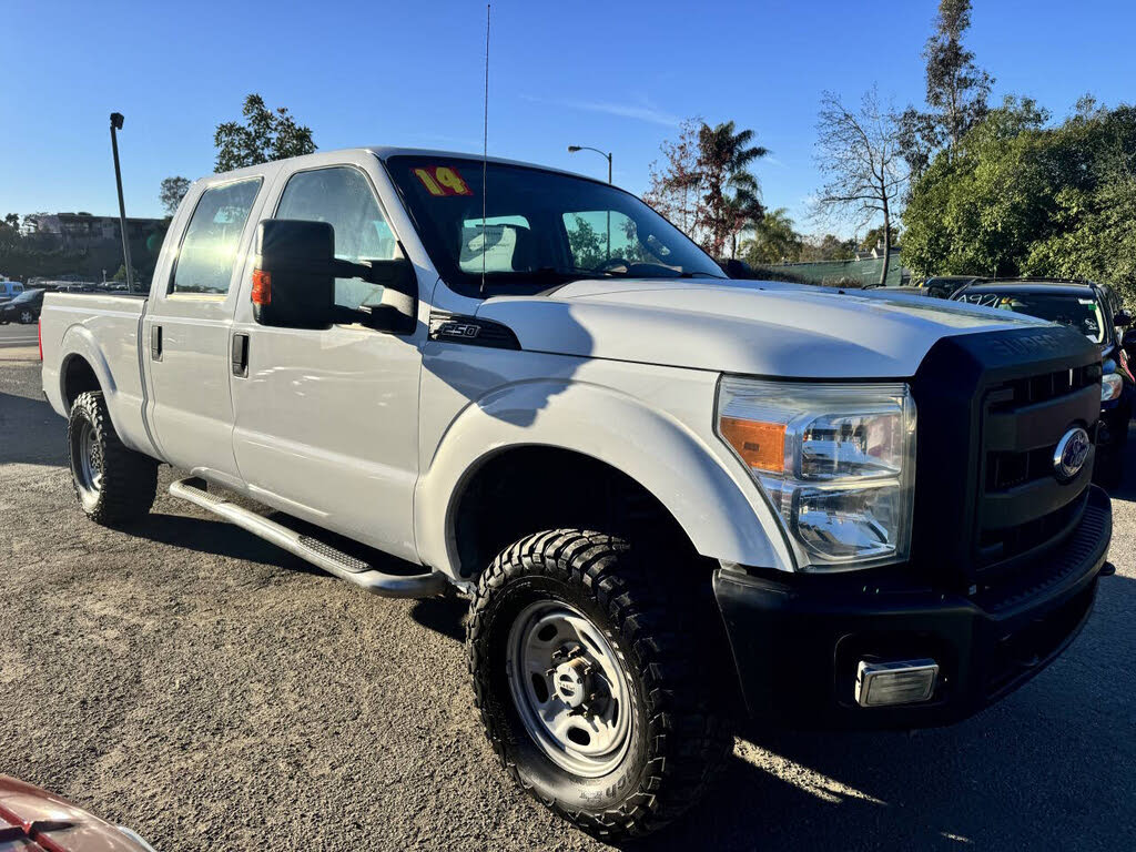 2014 Ford F-250 Super Duty XL Crew Cab 4WD
