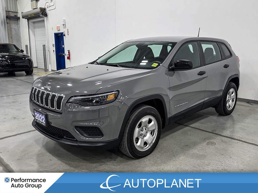 2022 Jeep Cherokee Sport 4WD