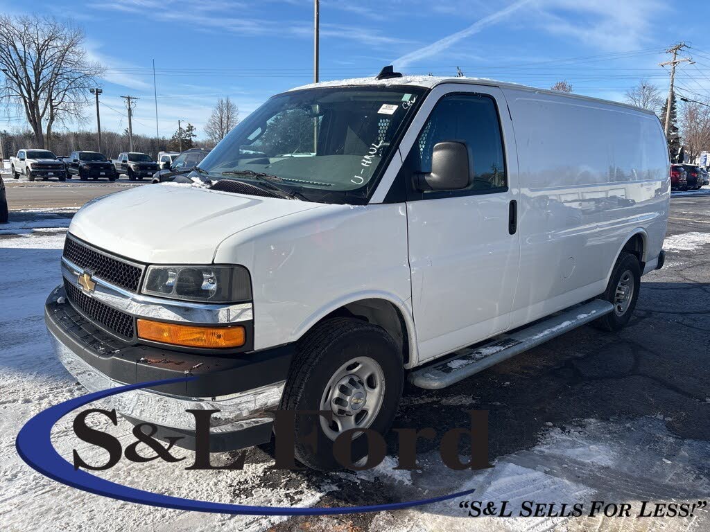 2024 Chevrolet Express Cargo 2500 RWD