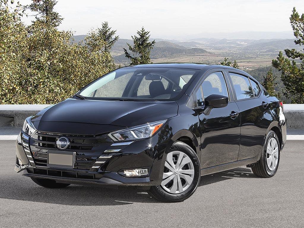 Nissan Versa S FWD 2025