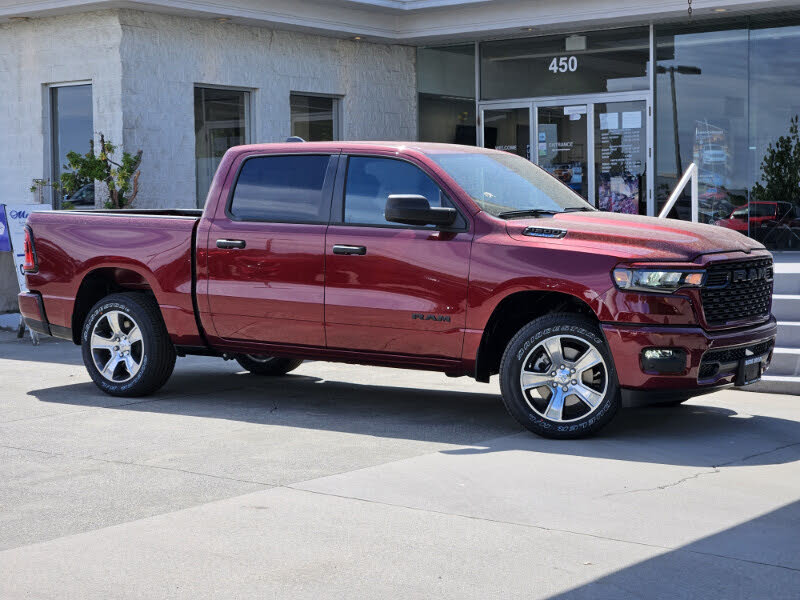 2025 RAM 1500 Tradesman Crew Cab 4WD