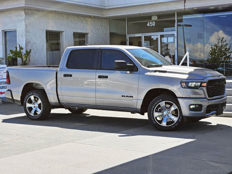 2025 RAM 1500 Tradesman Crew Cab 4WD