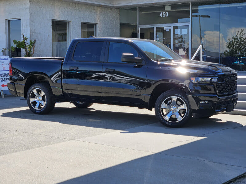 2025 RAM 1500 Tradesman Crew Cab 4WD