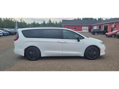 2024 Chrysler Pacifica Hybrid Premium S Appearance FWD