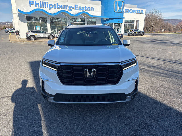 2024 Honda Pilot Touring AWD