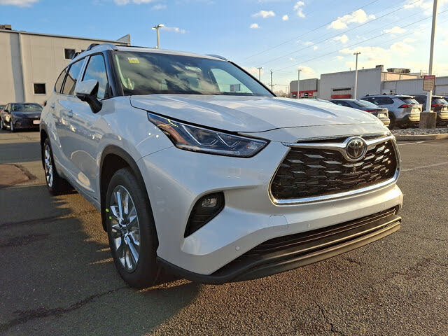 2026 Toyota Highlander Hybrid Limited AWD