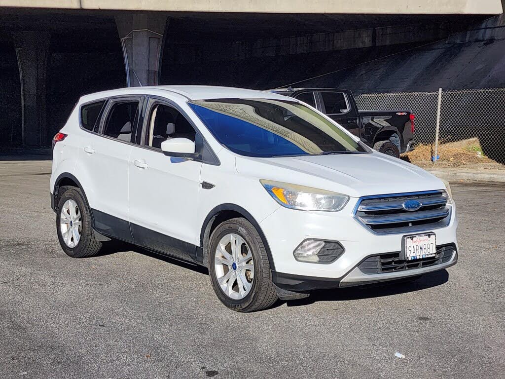 2017 Ford Escape SE FWD