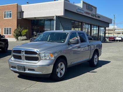 2023 RAM 1500 Classic SLT Crew Cab 4WD