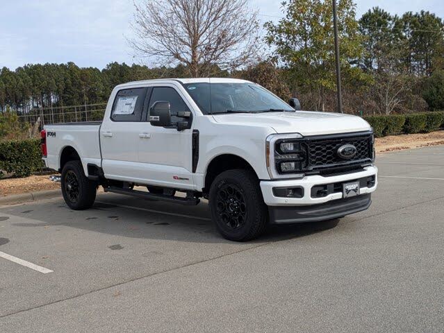 2025 Ford F-250 Super Duty Lariat Crew Cab 4WD